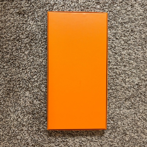 HERMES Gift Box - Picture 6 of 9